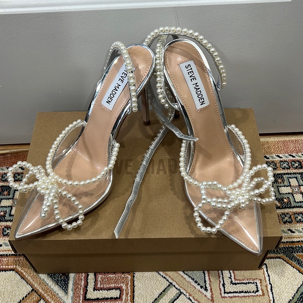 Steve Madden Viable Pearl Pumps